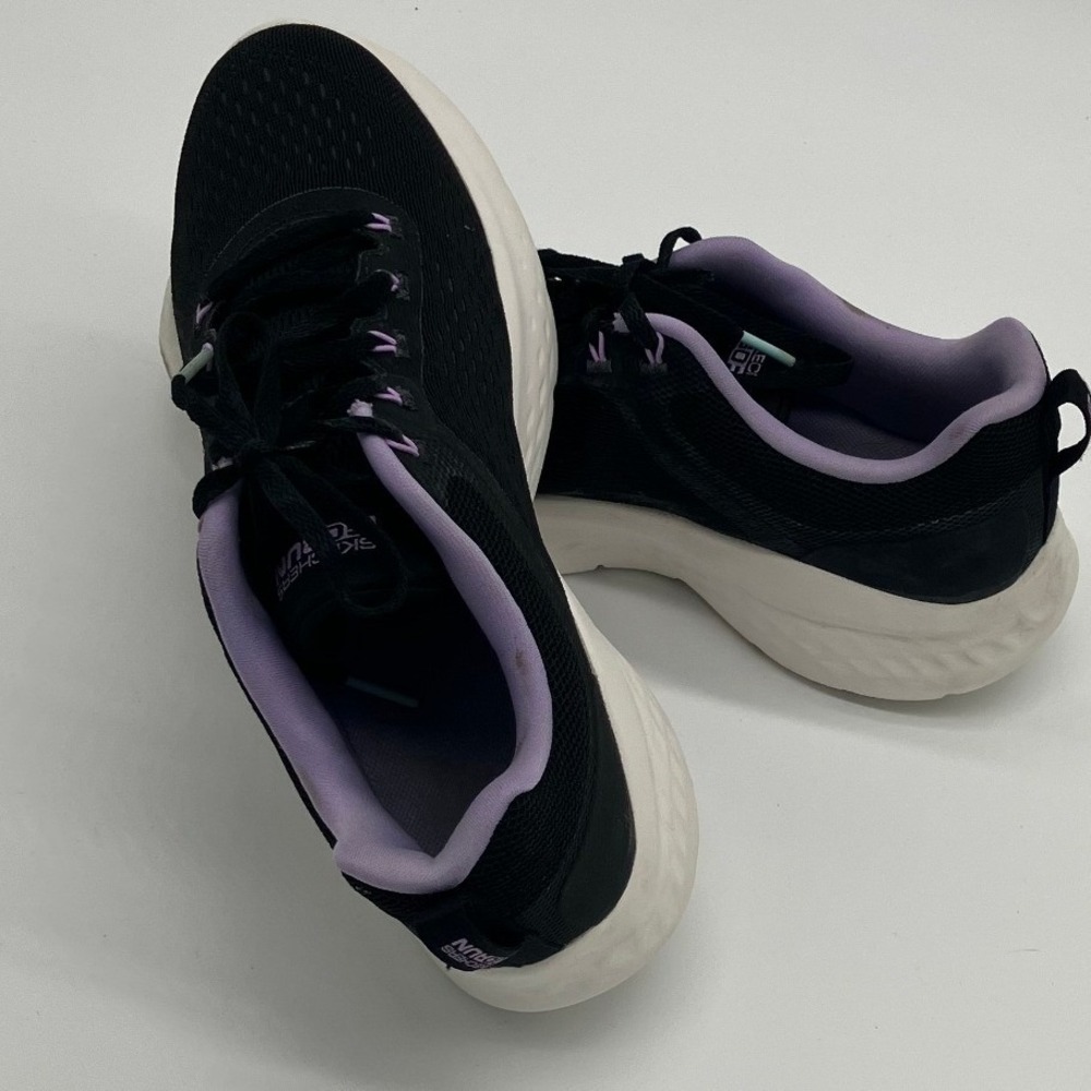Skechers Go Run Women 8.5 Black Lavender Running Shoes Sneakers Eco Flight